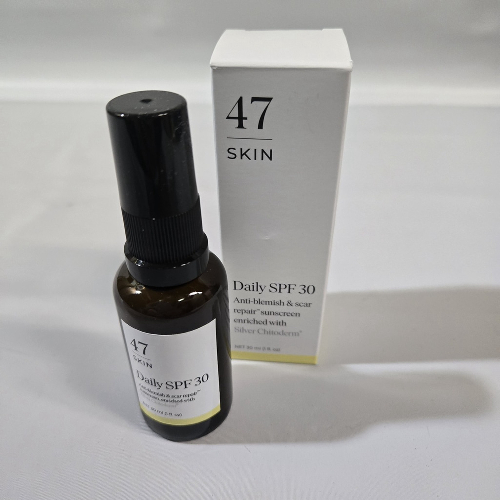 47 Skin Anti-Blemish & Scar Repair Serum SPF NIB 1 fl.oz. Acne Treatment Silver